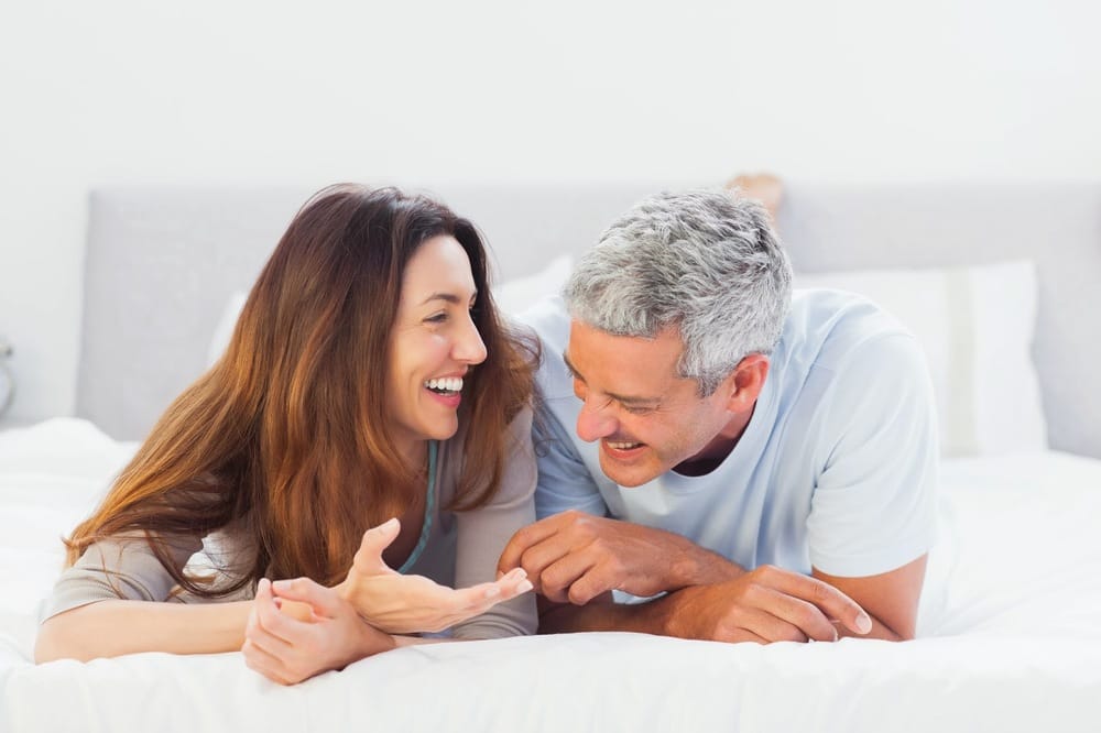 Having an Intimate Conversation: What It Means and Why Its Important (Easy Guide for Better Relationships)