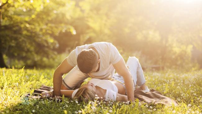 Why Do People Have Sex in Public? Exploring the Reasons Behind It.