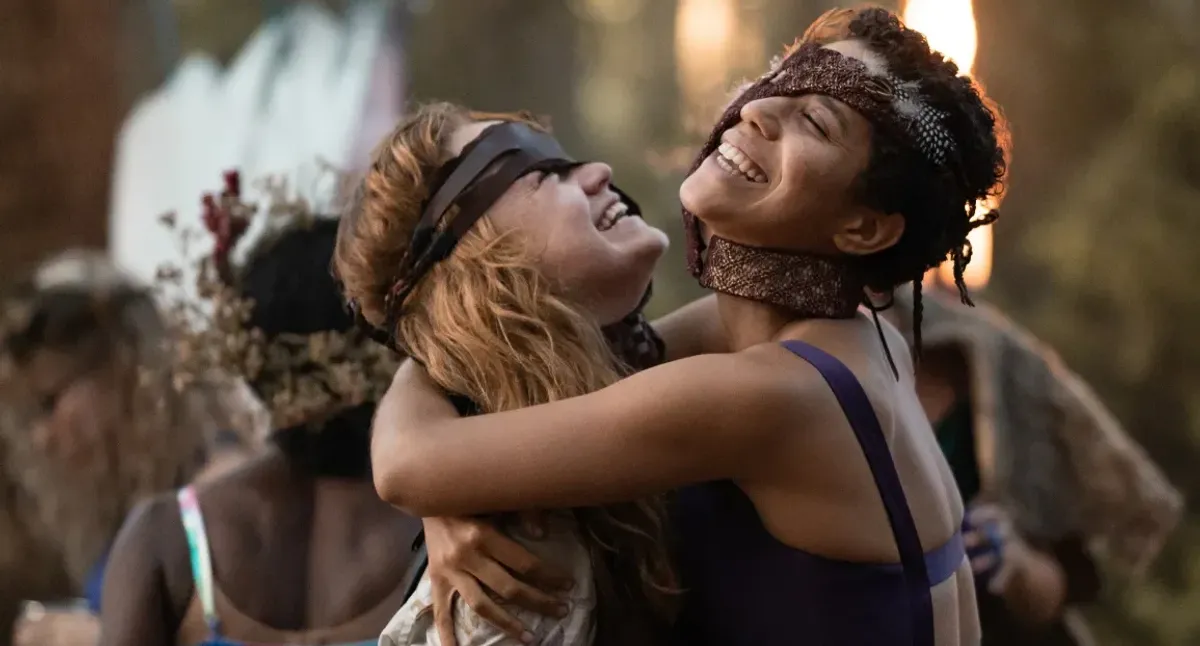 Yellowjackets Lesbian Relationships: Your Ultimate Guide.