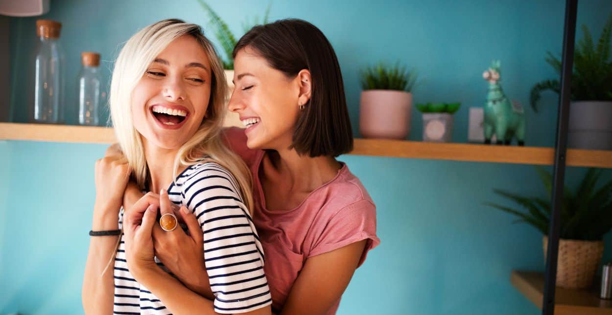Lesbian women dating tips: How to find the right match for you online.