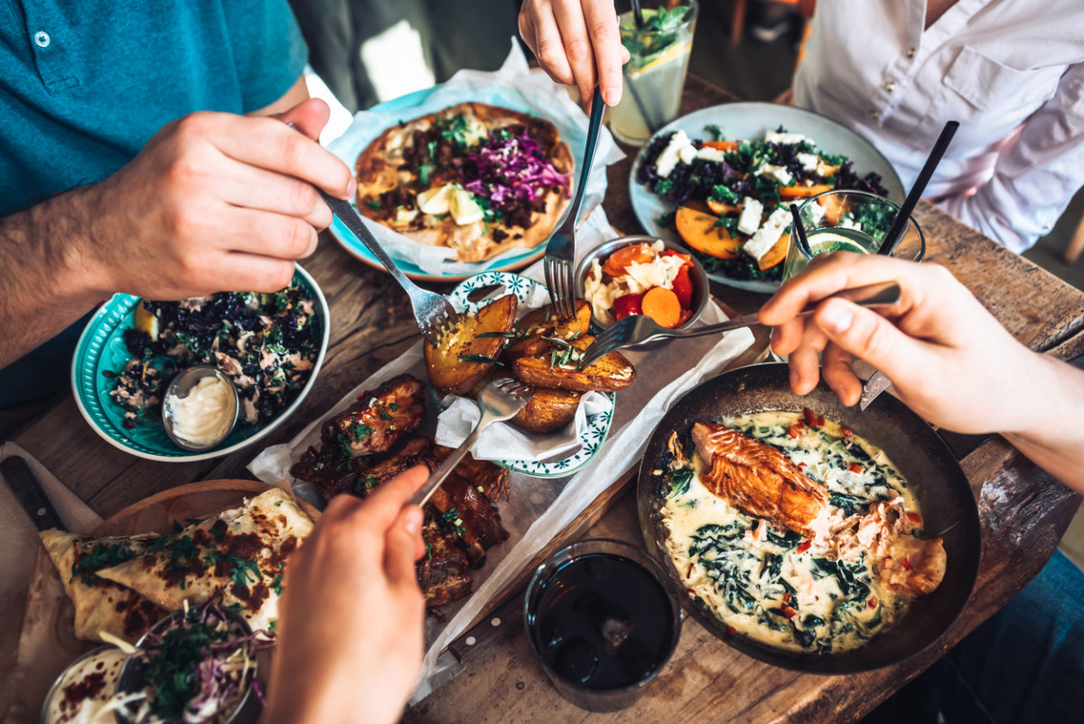 Where do I get good food? Here are the simple ways to find the best restaurants nearby or get a great meal.