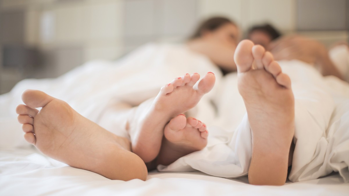 What Does a Woman Like in Bed? Learn How to Pleasure Her and Enhance Intimacy!