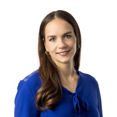 karen braun twitter : Whats the Buzz About? Find the Latest Gossip Here Now