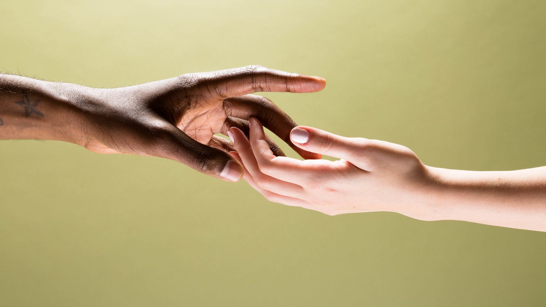 Ever Wondered How Was Holding Hands Invented? Heres a Fun Explanation
