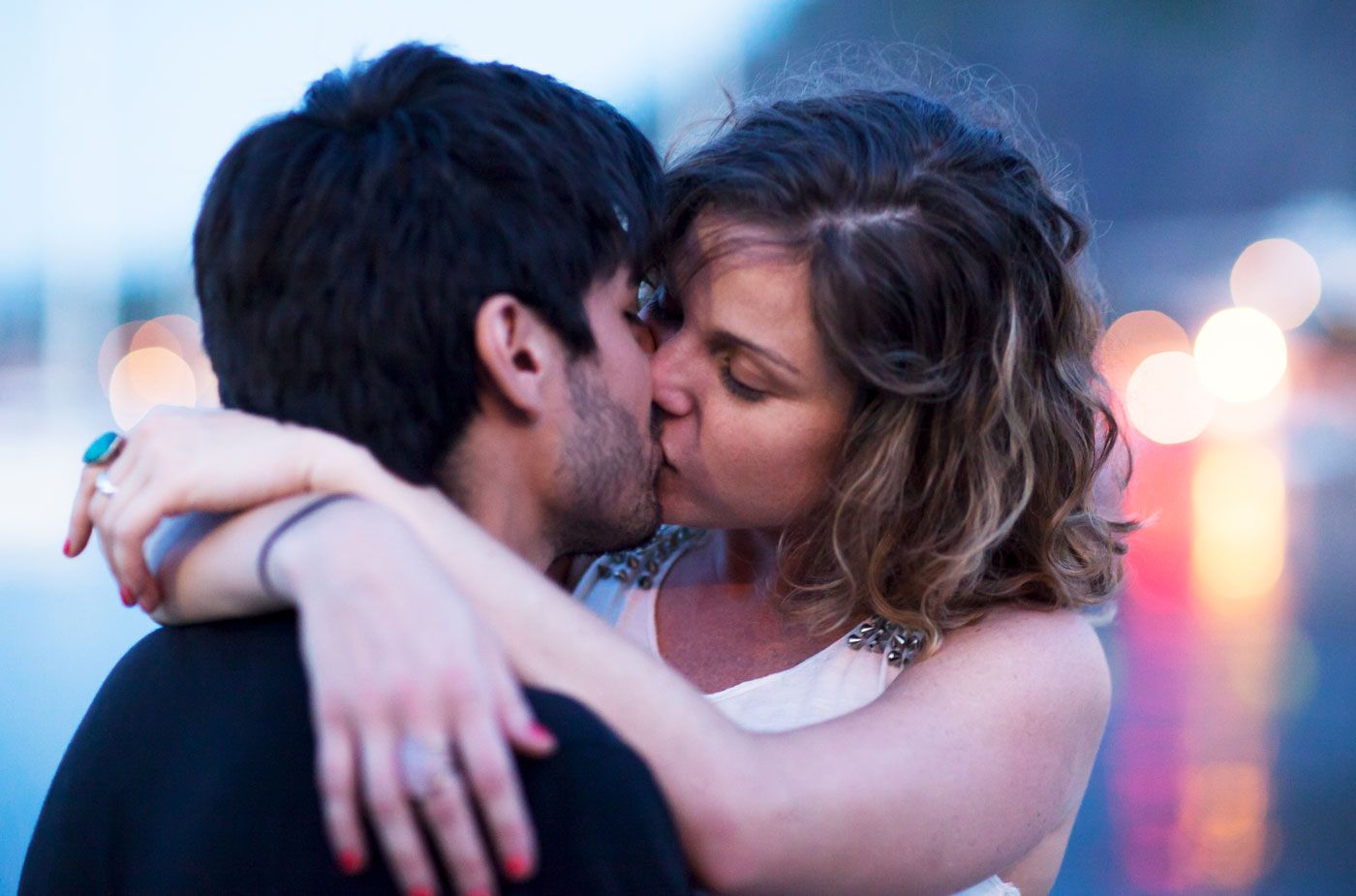 Relationship Kiss: The Ultimate Guide to Kissing for a Stronger and More Loving Bond