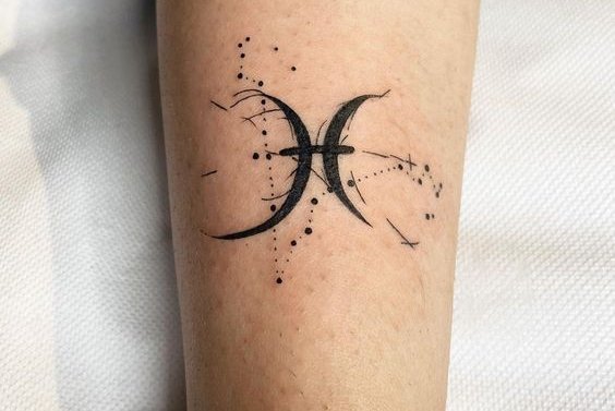 Pisces Tattoo Men: Cool Design Ideas and Meanings