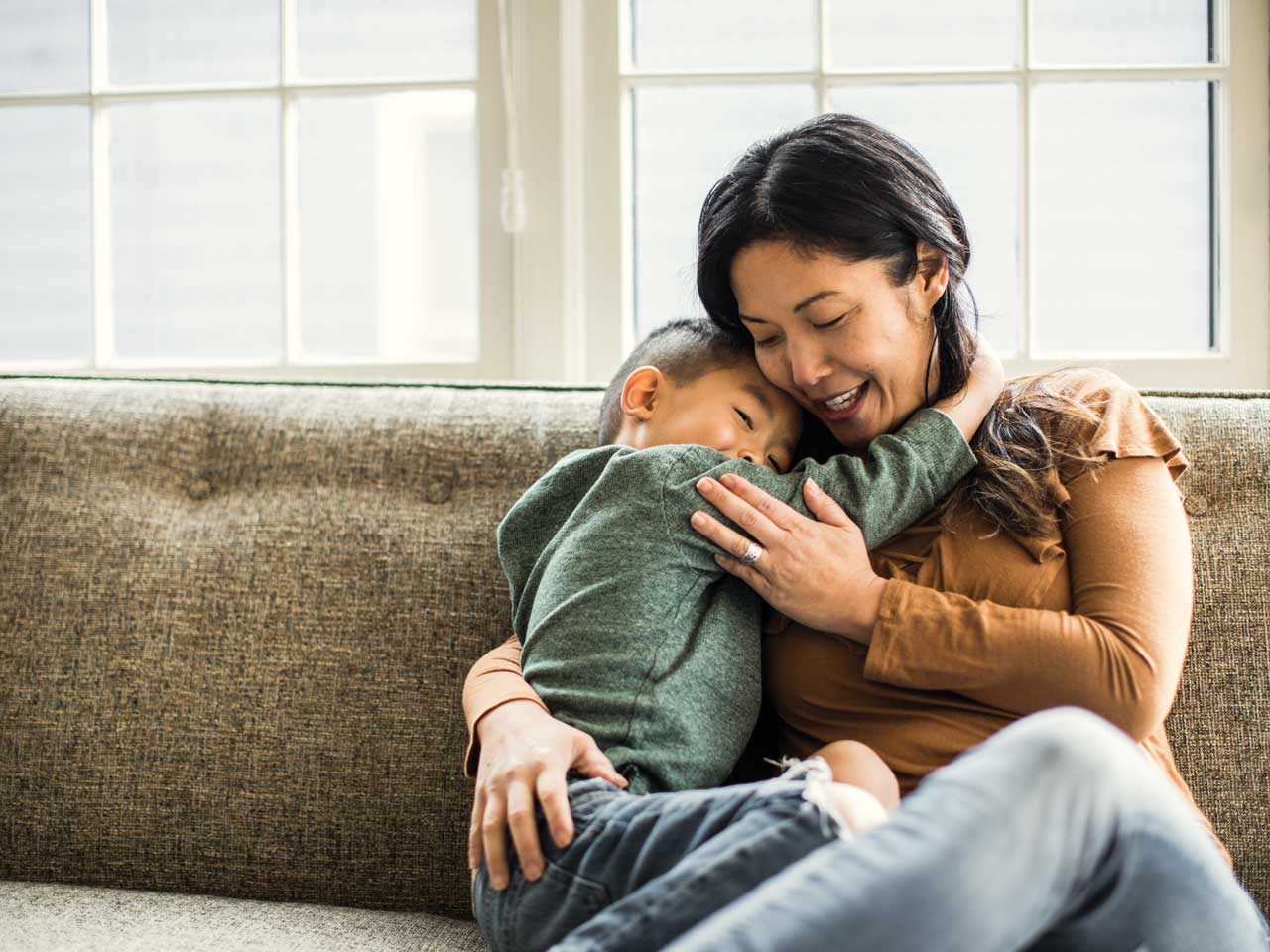 The Benefits of Parent Hugging Child Daily Moments