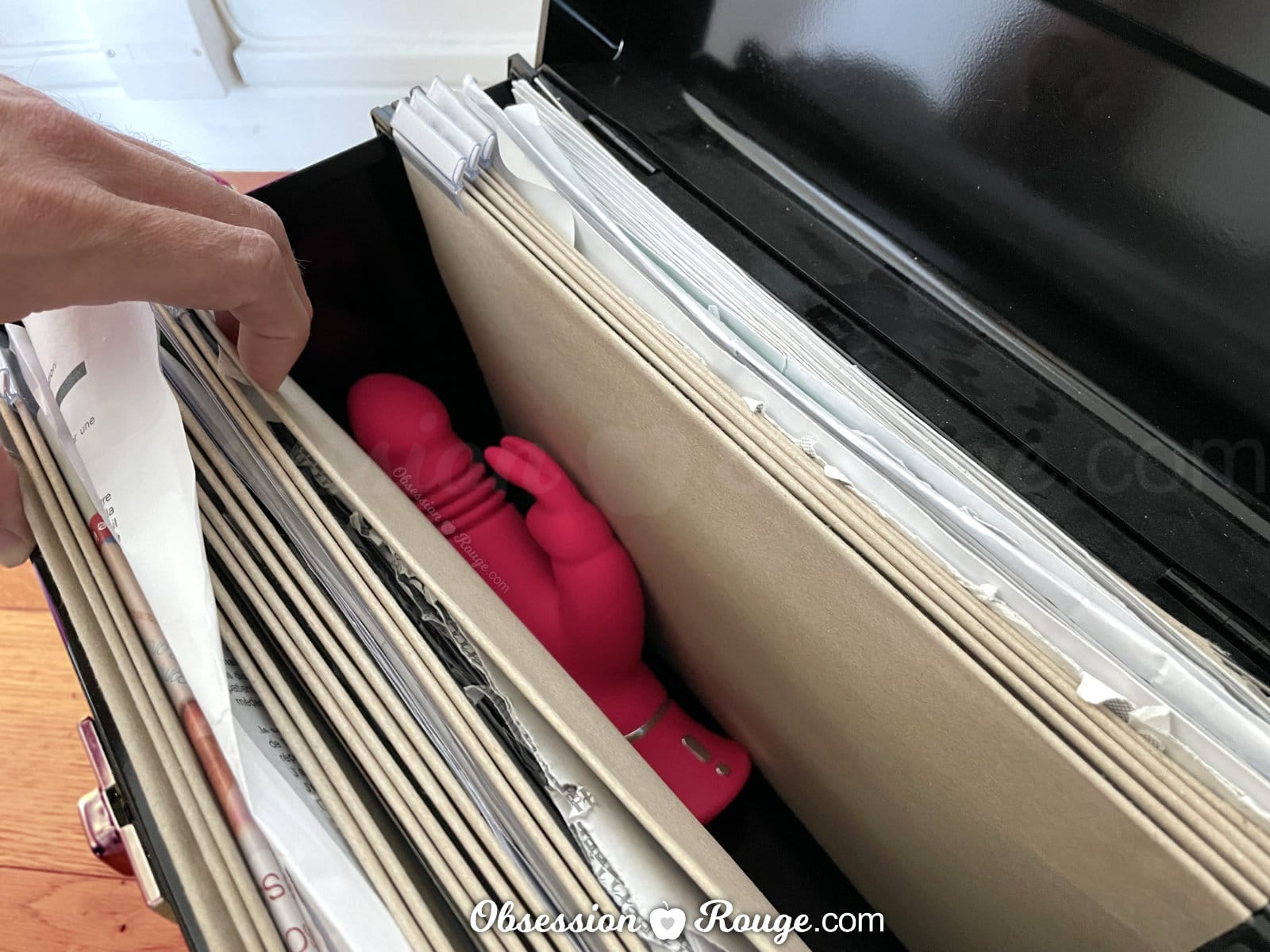 How to Hide a Sex Toy: Quick & Discreet Storage Ideas