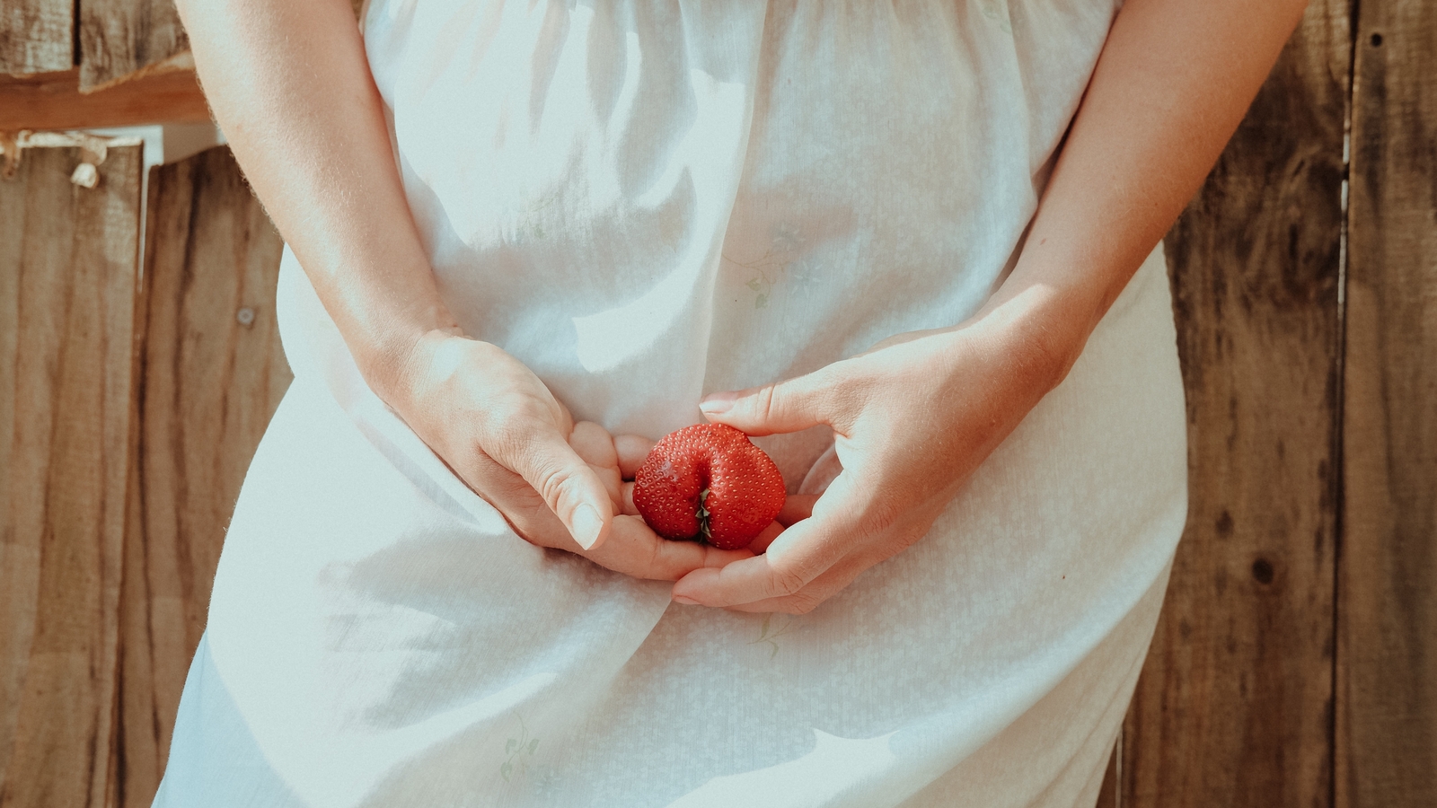 Is it true why is my girlfriends vagina like a cave? Debunking myths about vaginal size perceptions.