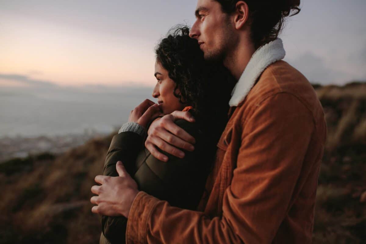How to manage your relationship expectation? Learn these simple tips for a much happier partnership.