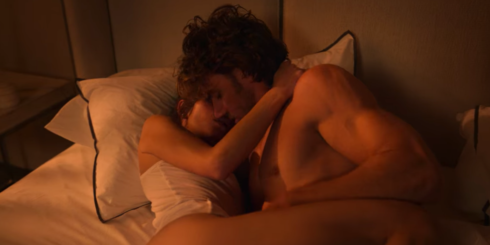 Looking for the full sex/life nude scene breakdown? Find analysis and discussion of the key moments.