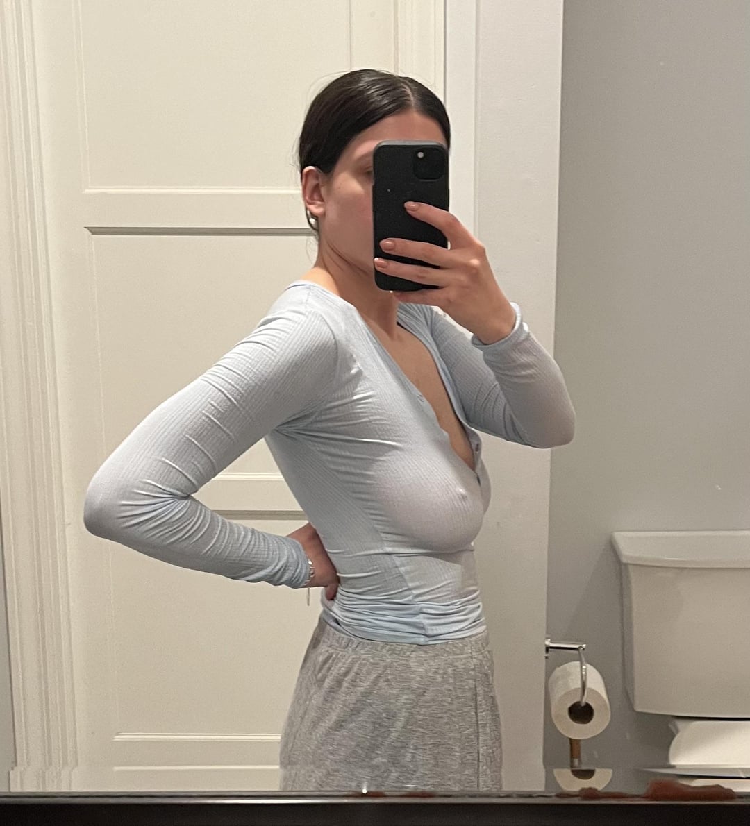 Finding petite skinny girls with disproportionally gigantic boobs: check these amazing pictures today.