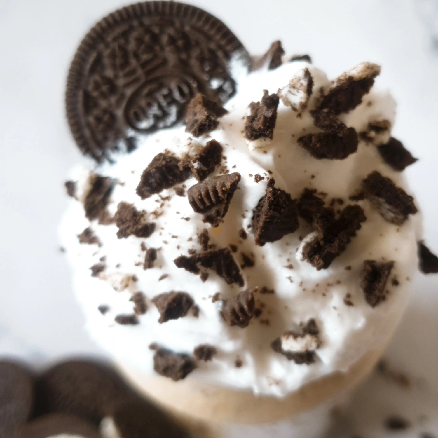 Want to make homemade oreo coffee creamer? Try this easy recipe for a delicious DIY version at home.