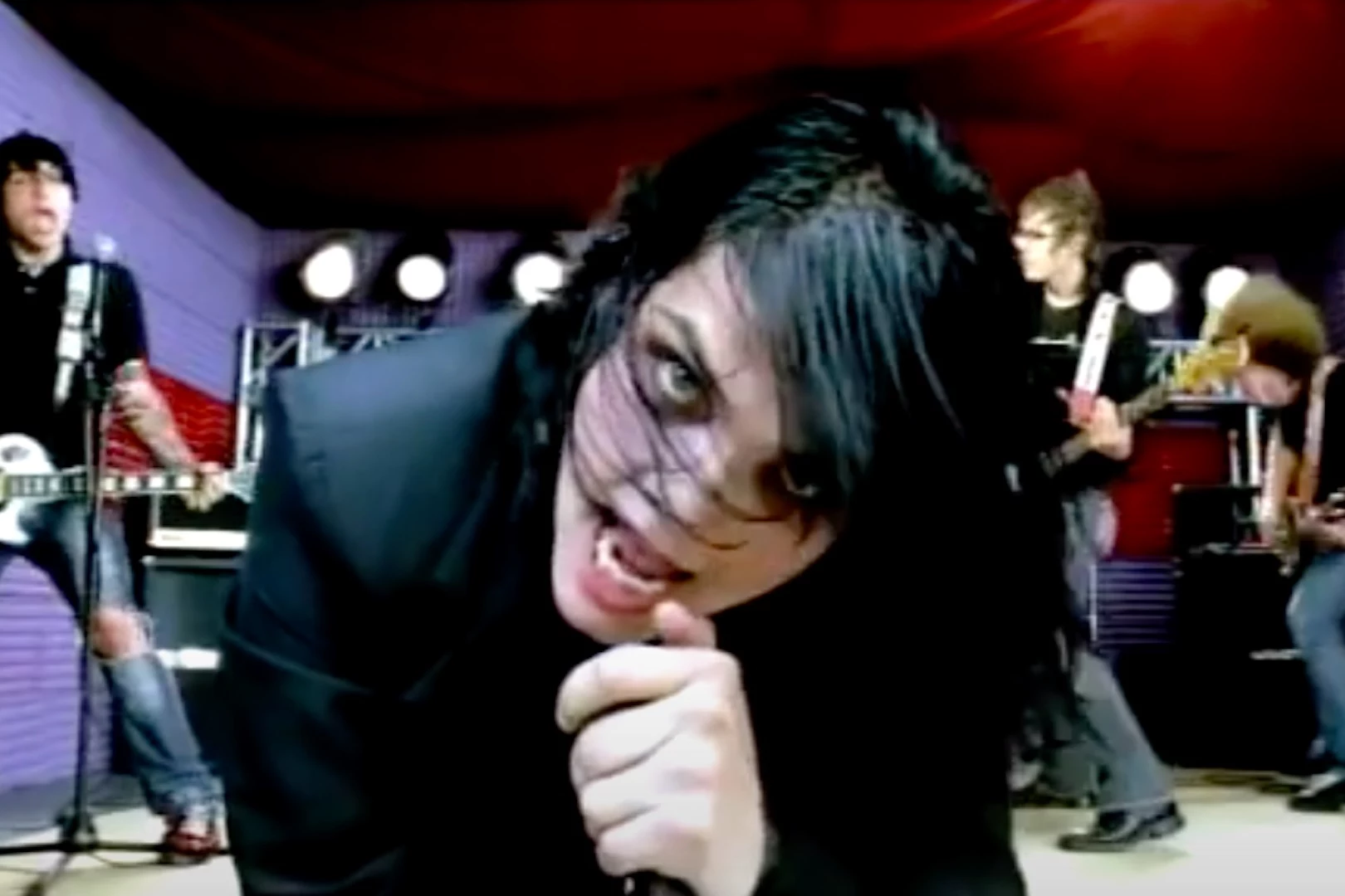 How did revenge era gerard influence the music scene? (Looking back at his unique sound)