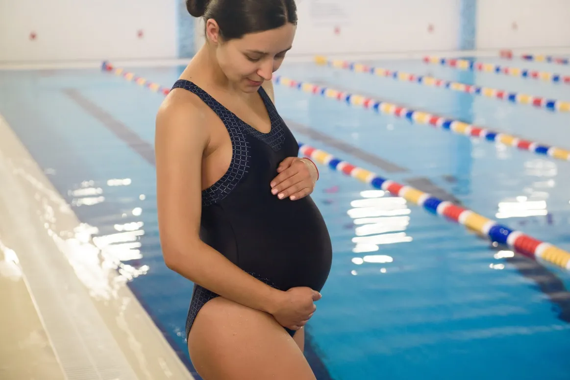 Swimming pool pregnancy risks: Seriously, can you get pregnant in the swimming pool? Here is what the actual science says clearly.