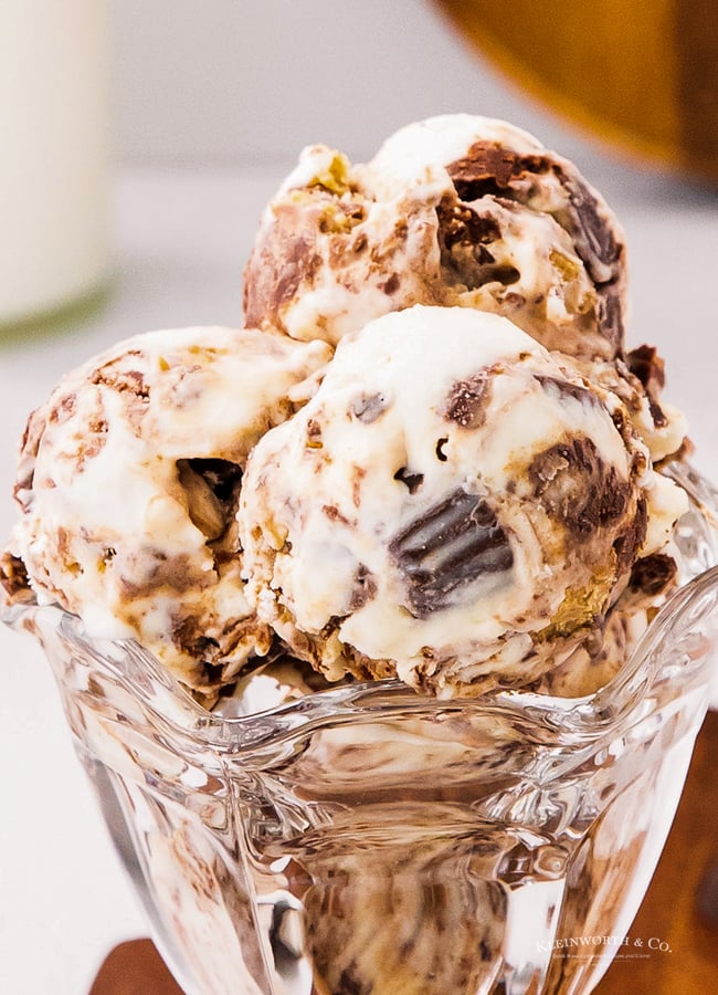 Want to make it homemade? Get the full list of Moose Tracks ice cream ingredients for your recipe!