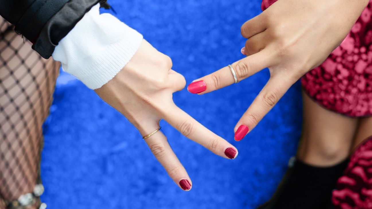 What is lesbian scissors all about? A simple guide to understanding this intimate act for women.