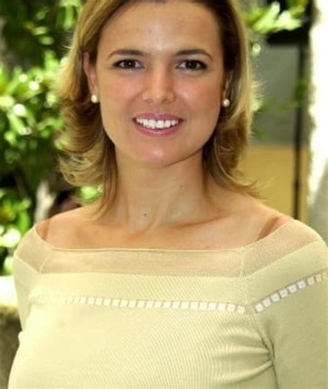 Curious about Eva Curiels path to success? Get the full scoop on her journey and impact today!