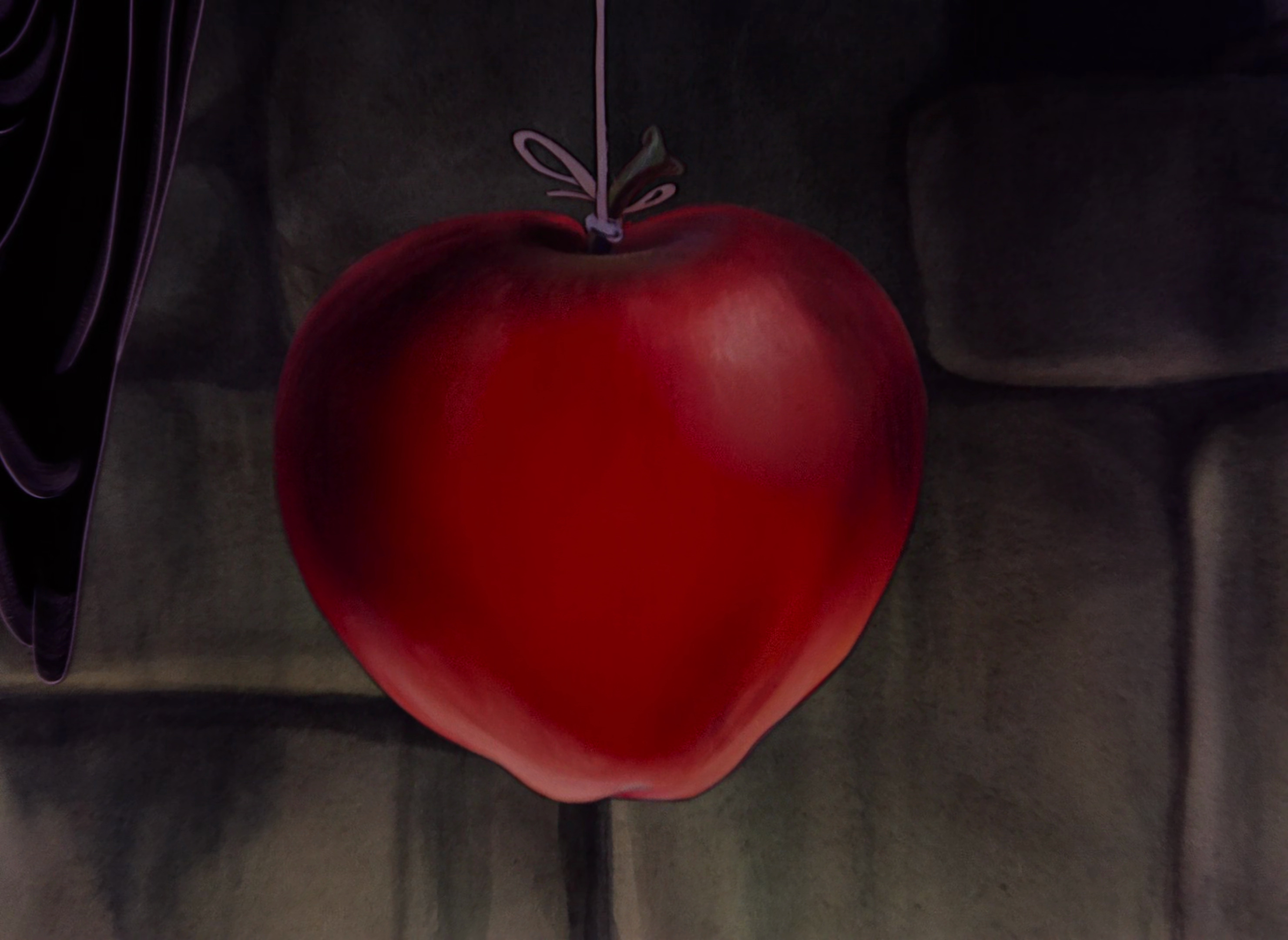 How to understand snow whites apple story? Know these 3 key points about the poisoned fruit.