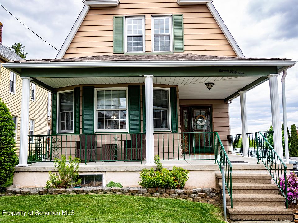 Want more information on 1144 locust st? Get the full story and facts about this address.