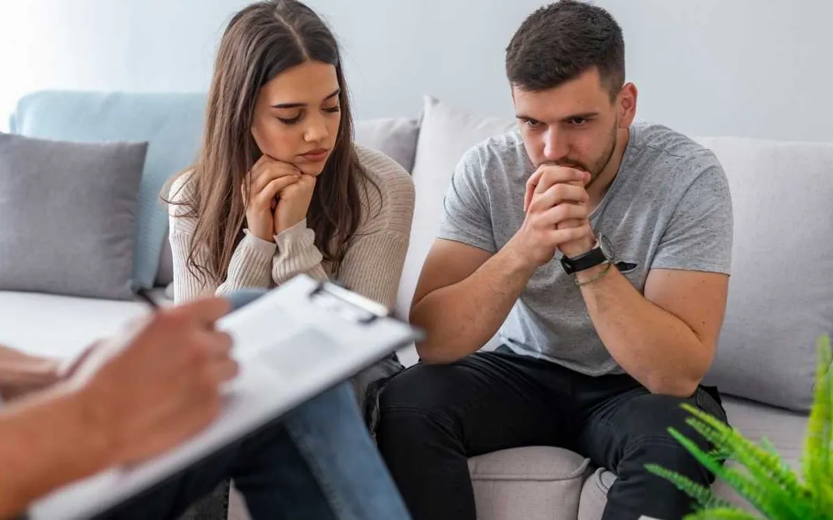 How to address issues in a relationship: 5 easy steps for fixing common problems together.