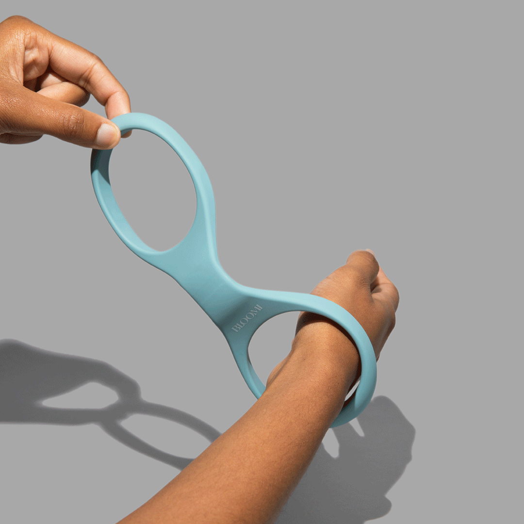 Handcuffs and Sex How to Play Safe Check These Tips First
