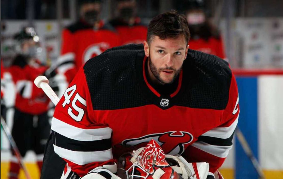 How to Know Hottest Hockey Players? (Simple Tips for Big Fans)