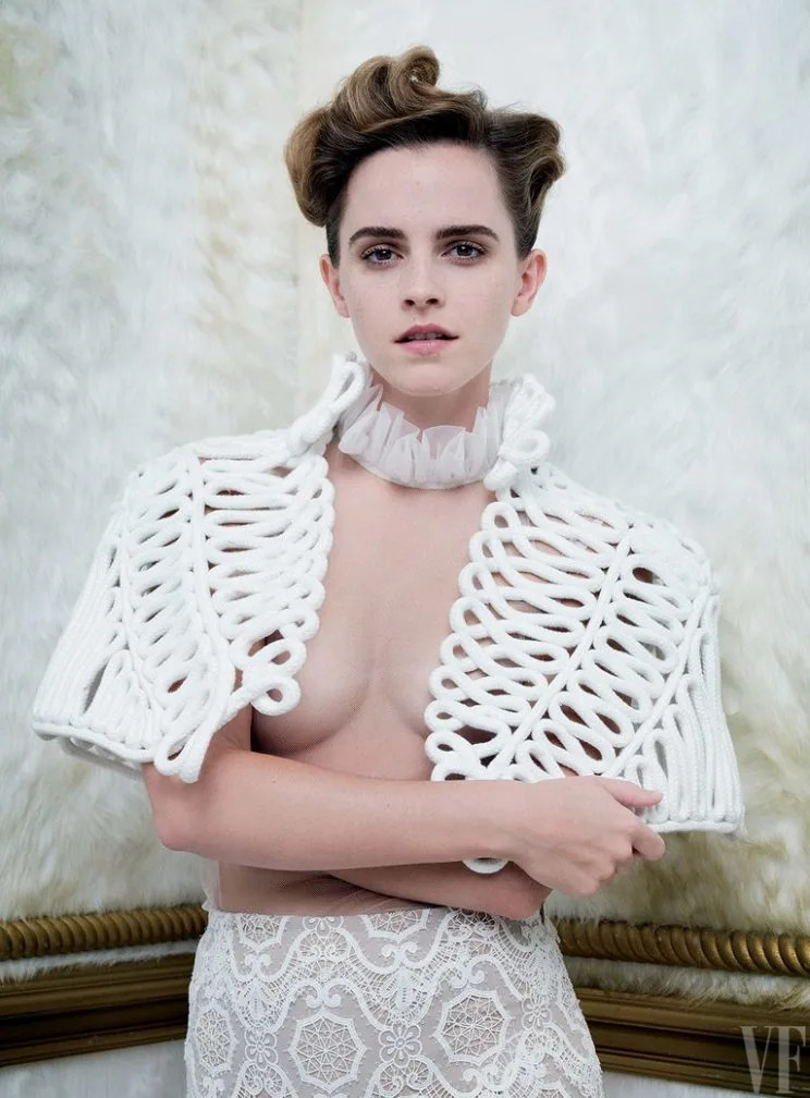 Emma Watson Tits Look Popular Pics and Clips Online